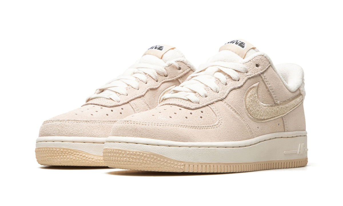 Nike fashion force one femme