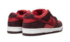 Air Jordan SB Dunk Low Cherry