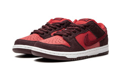 Air Jordan SB Dunk Low Cherry