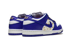 Nike SB Dunk Low Supreme Hyper Royal